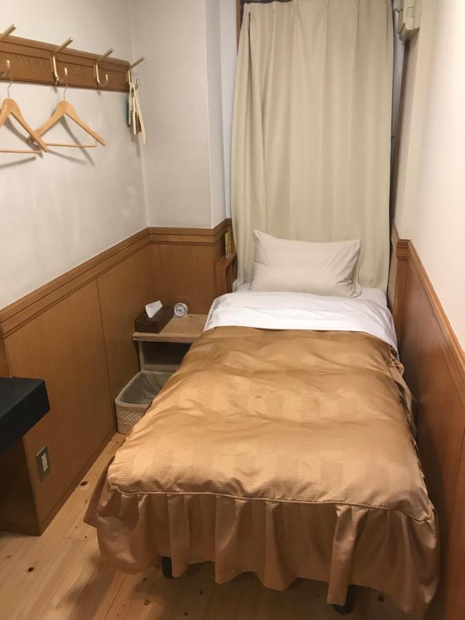 Business Hotel Crescent Tokyo Exterior photo