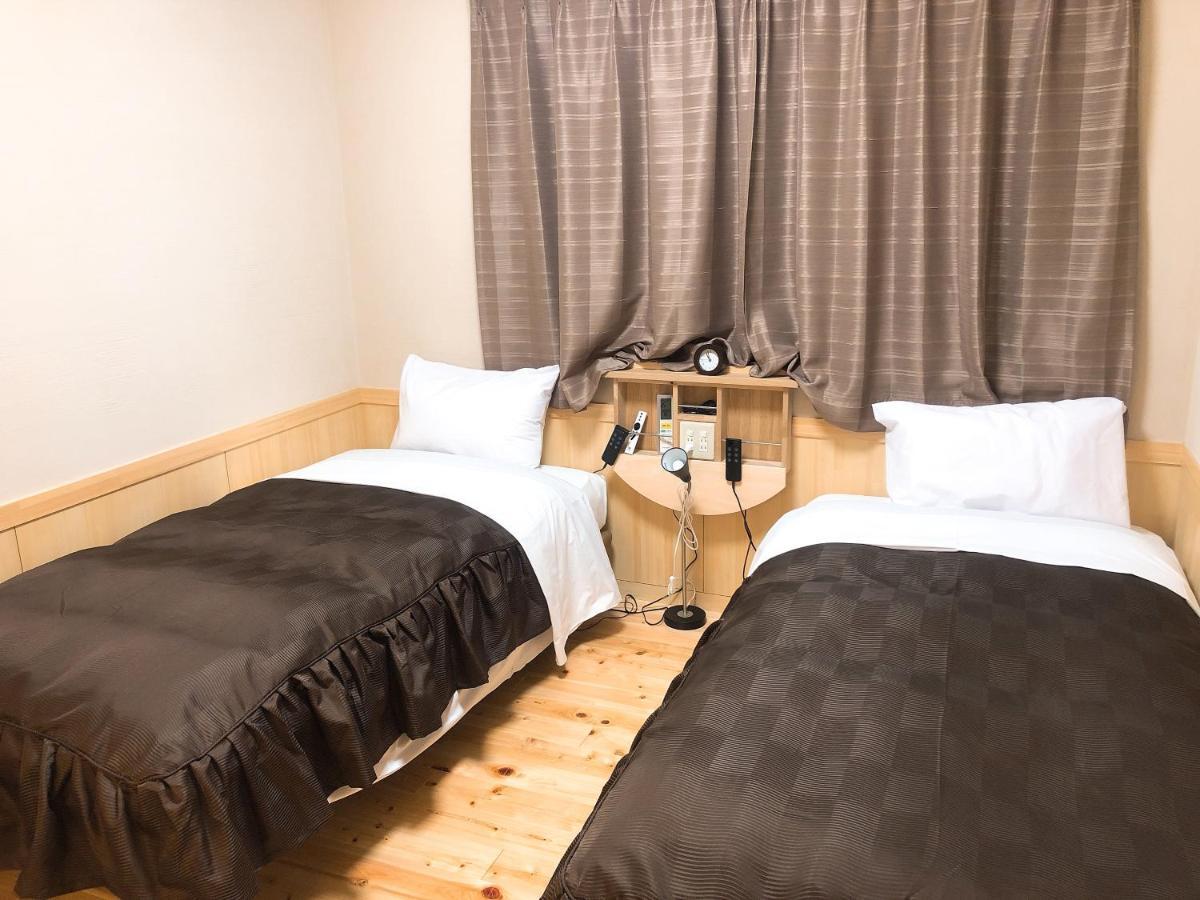 Business Hotel Crescent Tokyo Exterior photo